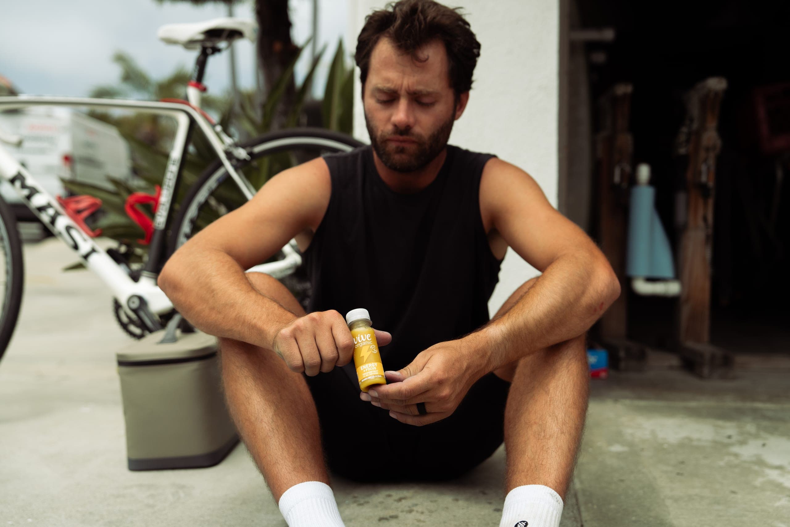 Vive Organic cycling campaign still